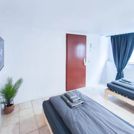 Alfa 2 Betten Wlan Kueche Bad Apartment Ludwigsburg